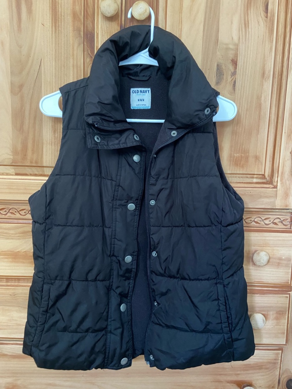Old Navy black puffer vest
